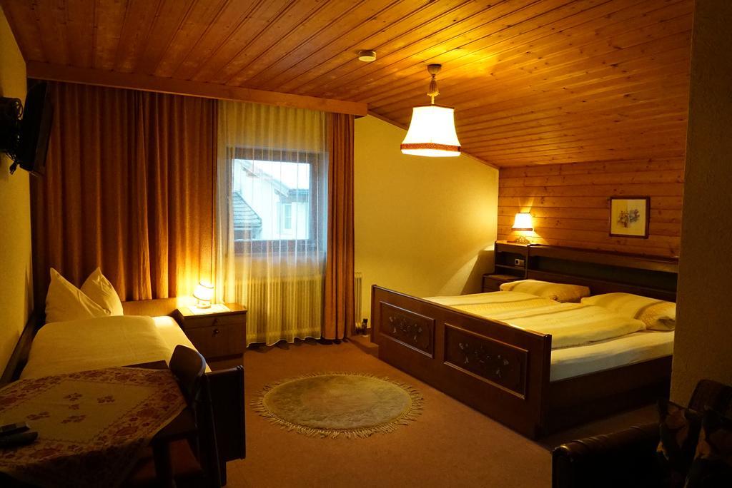 ホテル Gasthof Perfler Außervillgraten 部屋 写真