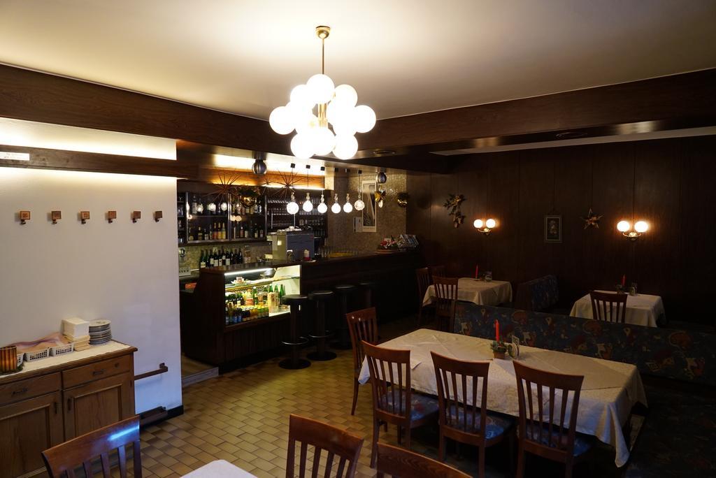 ホテル Gasthof Perfler Außervillgraten エクステリア 写真